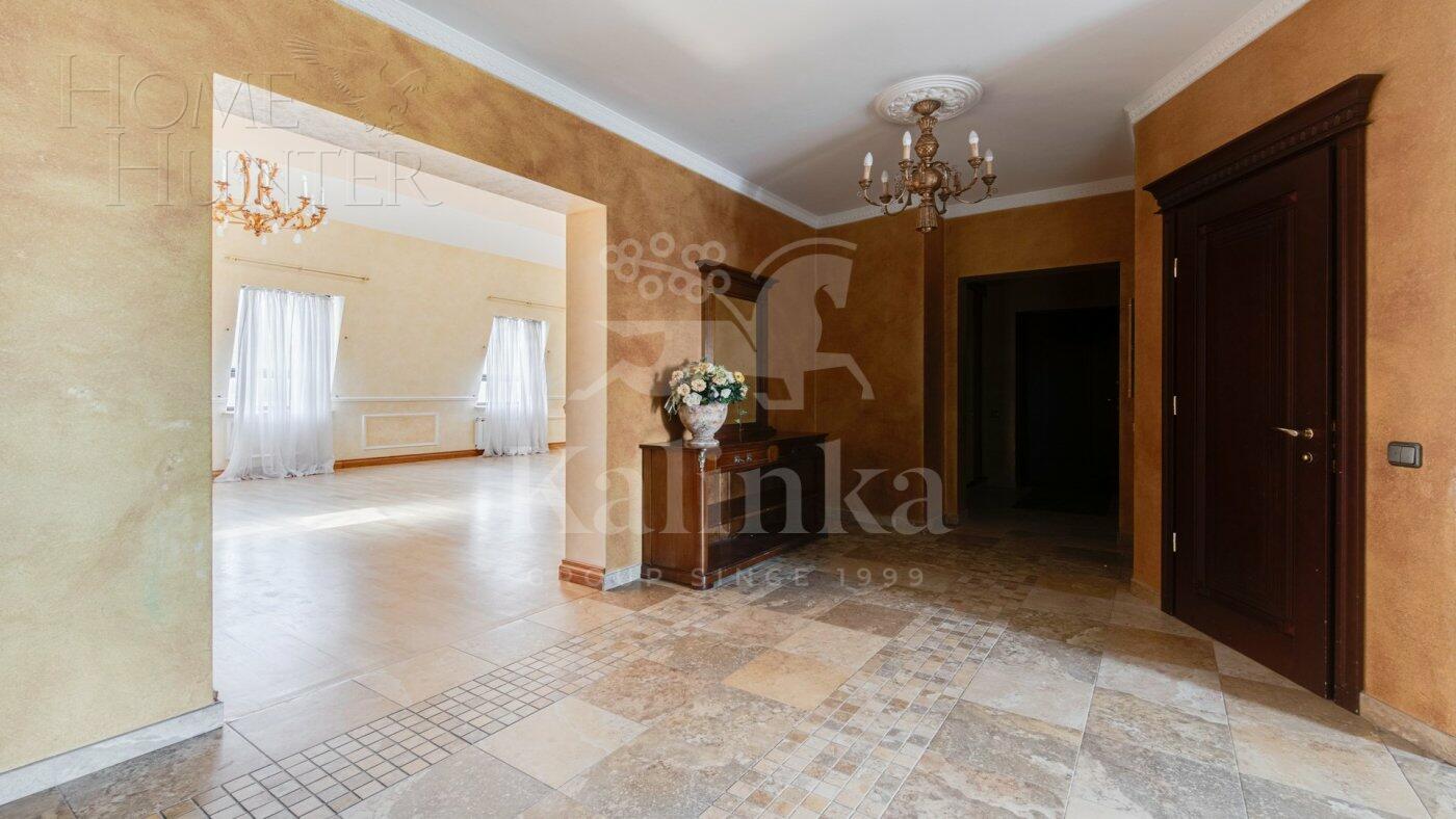 2-УРОВНЕВАЯ КВАРТИРА С ОТДЕЛКОЙ 247.2 М² НА 4 ЭТАЖЕ