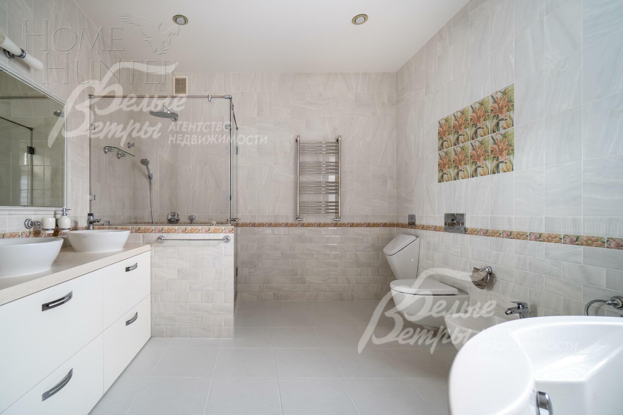 2-этажный коттедж 400 м² с отделкой