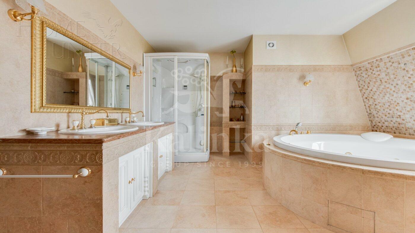 2-УРОВНЕВАЯ КВАРТИРА С ОТДЕЛКОЙ 247.2 М² НА 4 ЭТАЖЕ