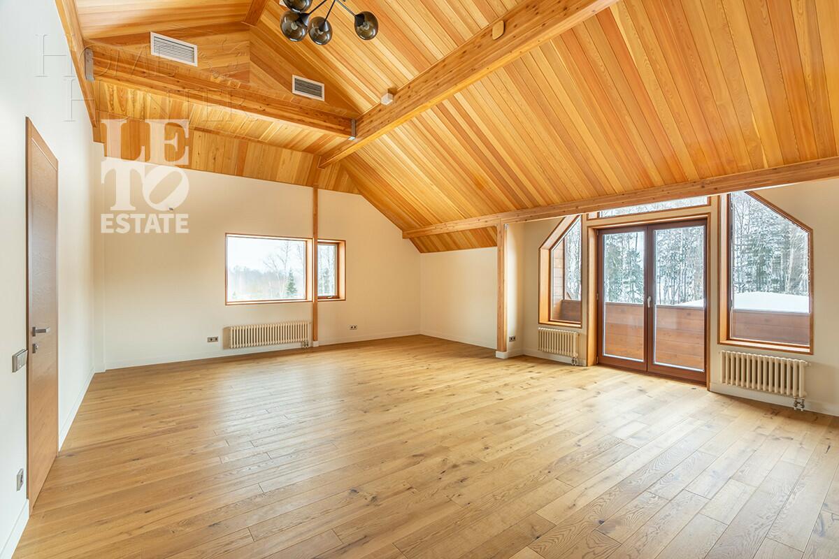 3-этажный коттедж 600 м² с отделкой