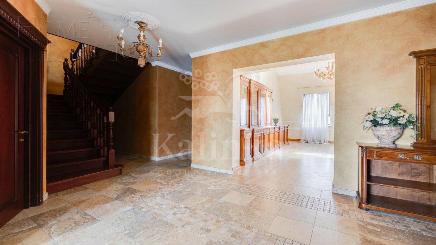 2-УРОВНЕВАЯ КВАРТИРА С ОТДЕЛКОЙ 247.2 М² НА 4 ЭТАЖЕ