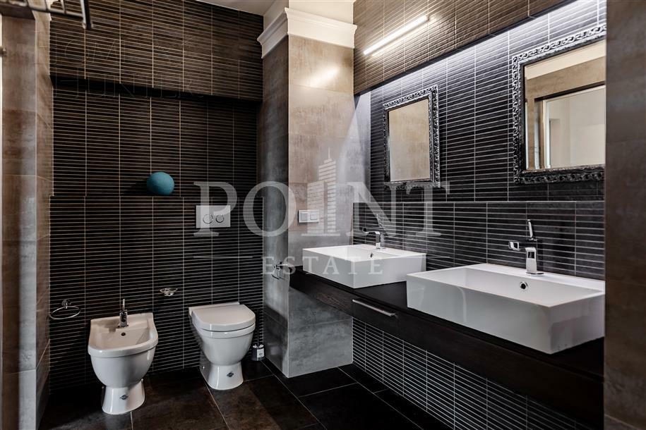 3-этажный коттедж 900 м² с отделкой