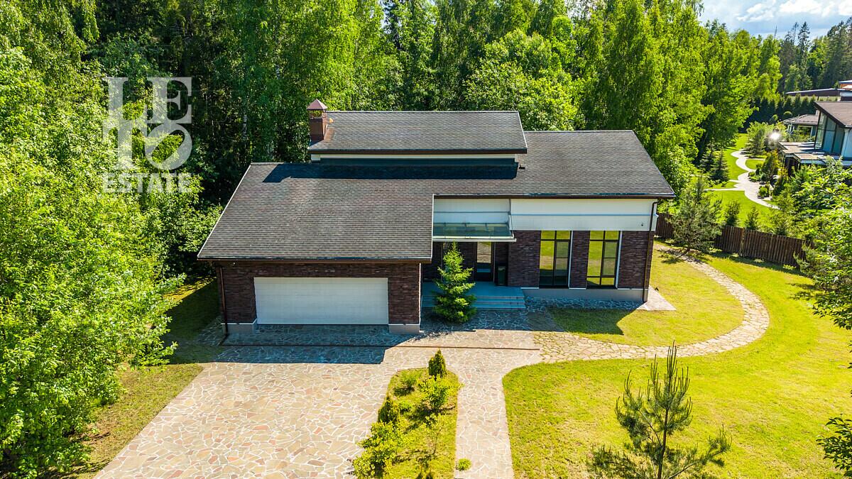 2-этажный коттедж 370 м² с отделкой