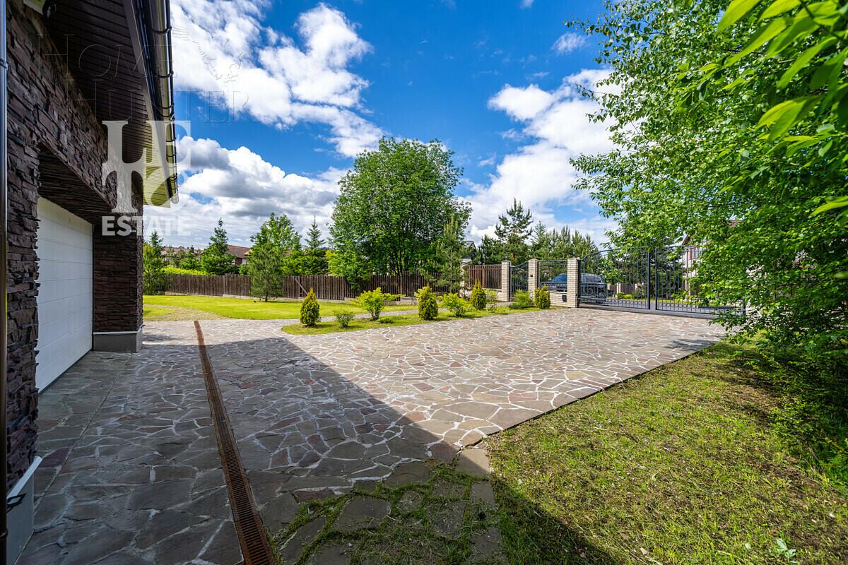 2-этажный коттедж 370 м² с отделкой