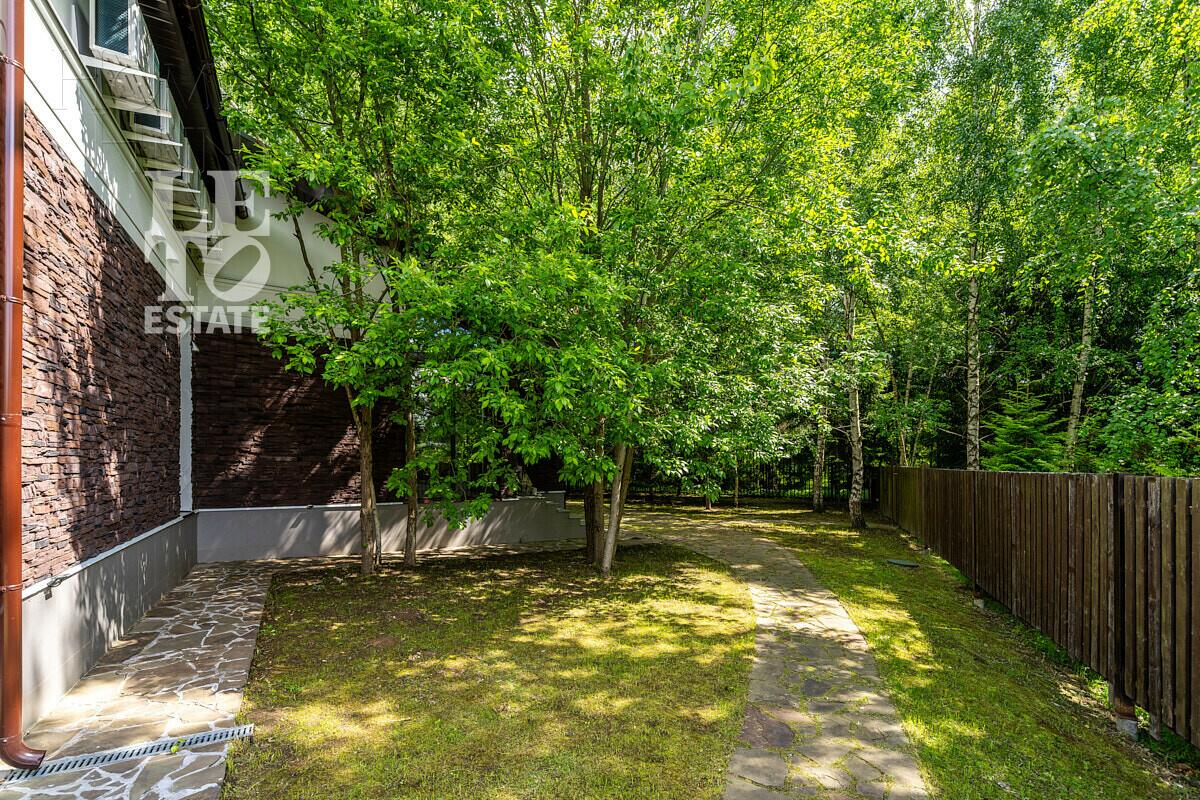 2-этажный коттедж 370 м² с отделкой