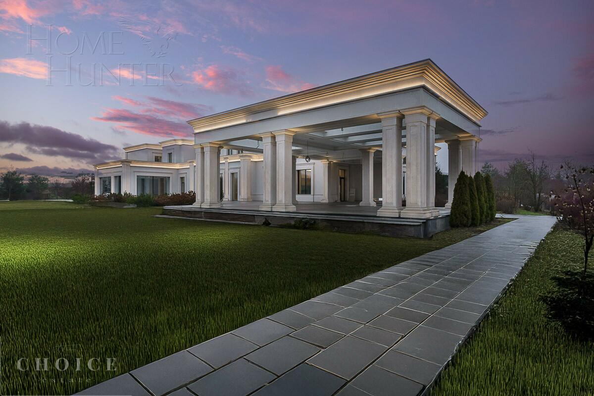 2-этажный коттедж 4 400 м² с отделкой