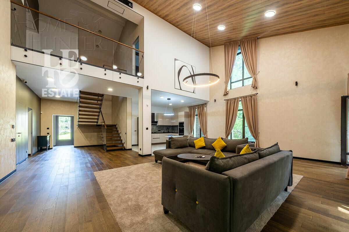 2-этажный коттедж 370 м² с отделкой