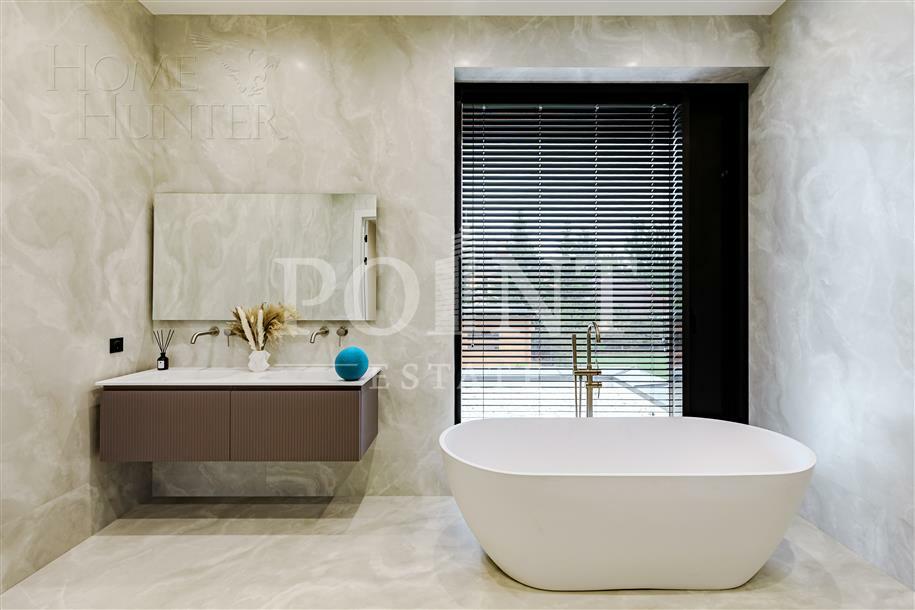 2-этажный коттедж 349.7 м² с отделкой