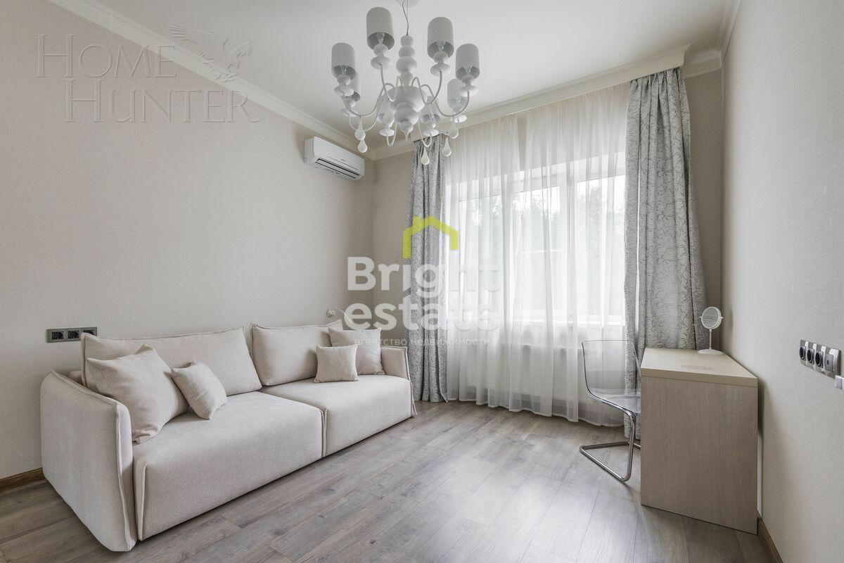 3-этажный таунхаус 200 м² с отделкой