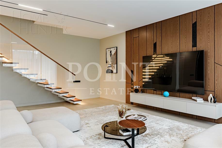 2-этажный коттедж 349.7 м² с отделкой