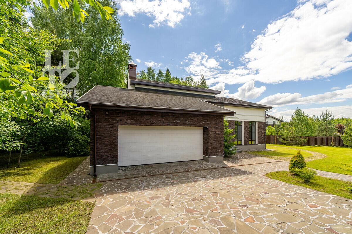 2-этажный коттедж 370 м² с отделкой