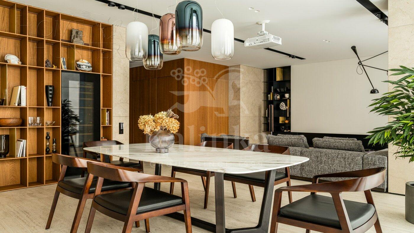 3-КОМН. КВАРТИРА С ОТДЕЛКОЙ 150 М² НА 8 ЭТАЖЕ