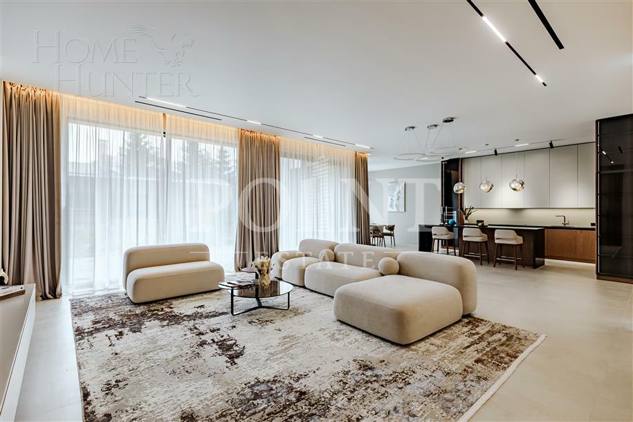2-этажный коттедж 349.7 м² с отделкой