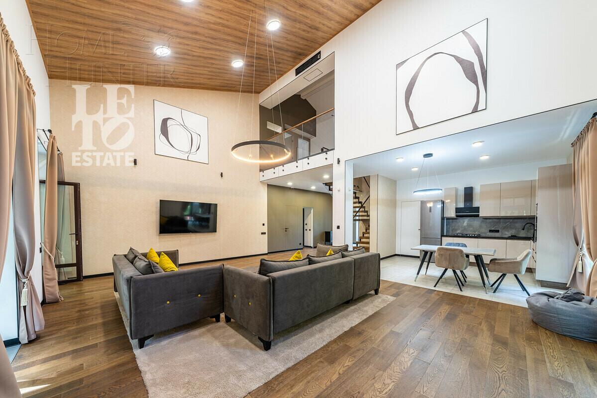 2-этажный коттедж 370 м² с отделкой