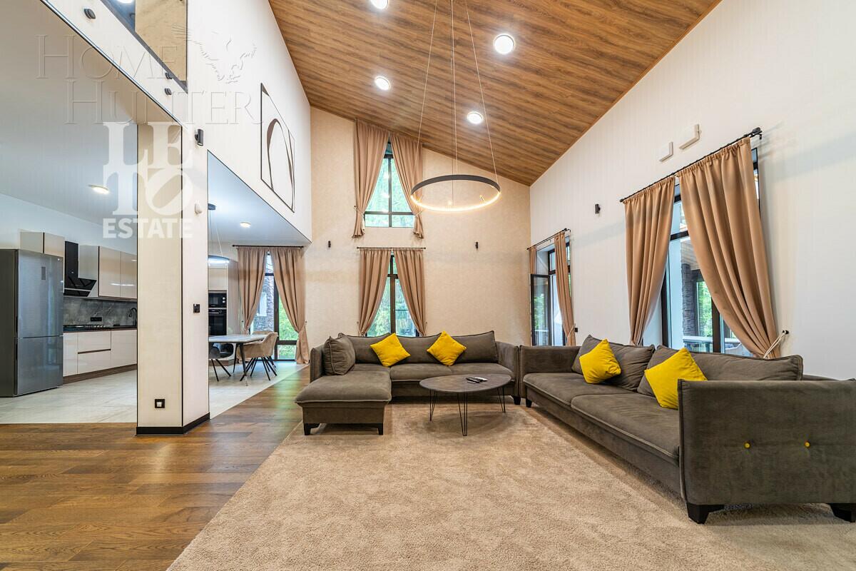 2-этажный коттедж 370 м² с отделкой