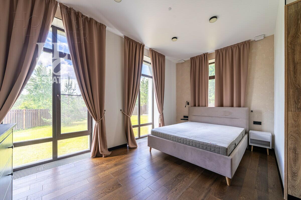 2-этажный коттедж 370 м² с отделкой