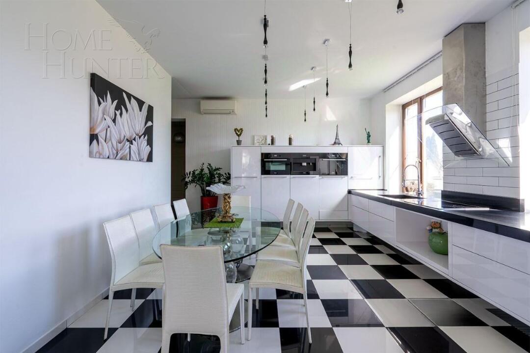 2-этажный коттедж 480 м² с отделкой