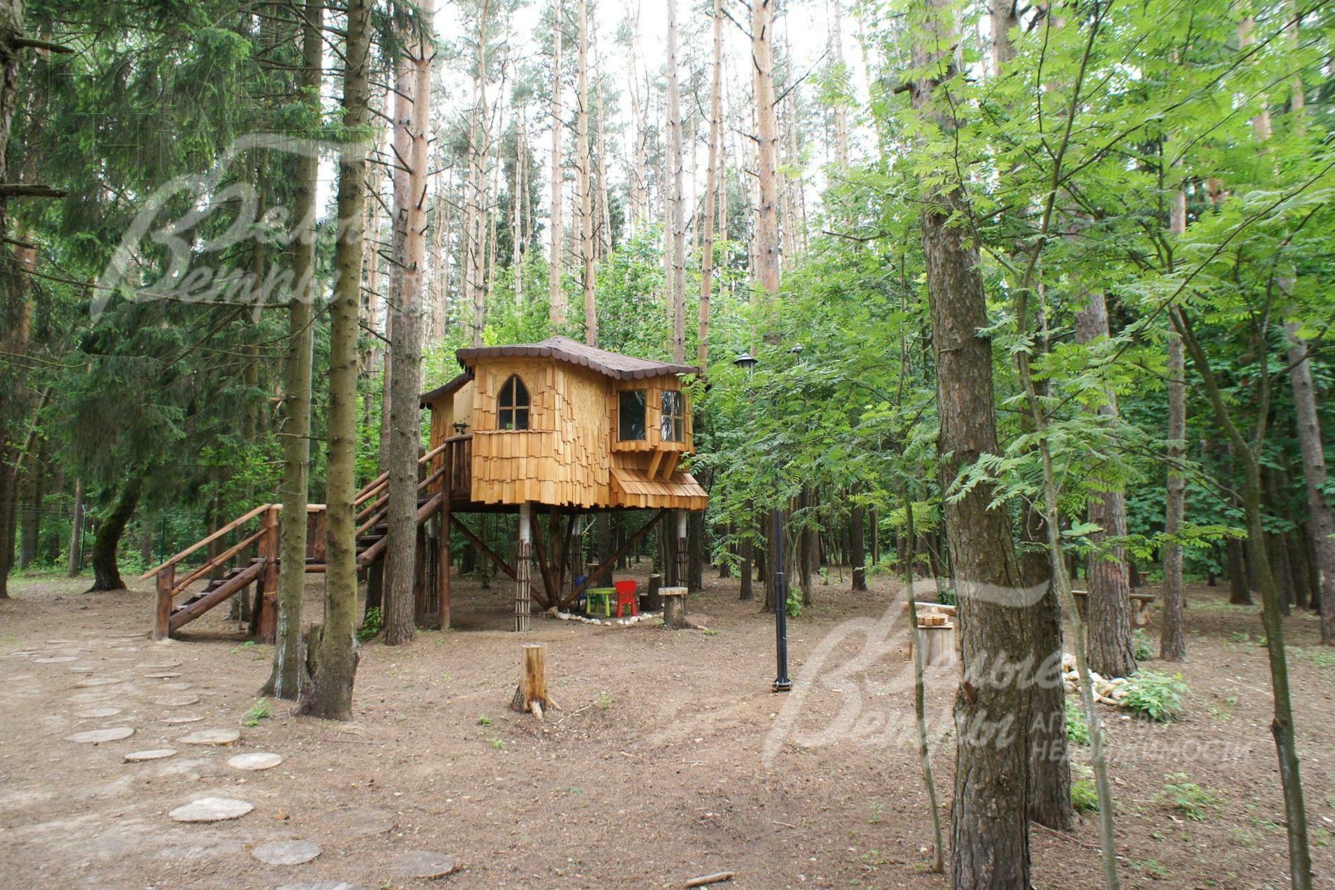 2-этажный коттедж 693.5 м² с отделкой