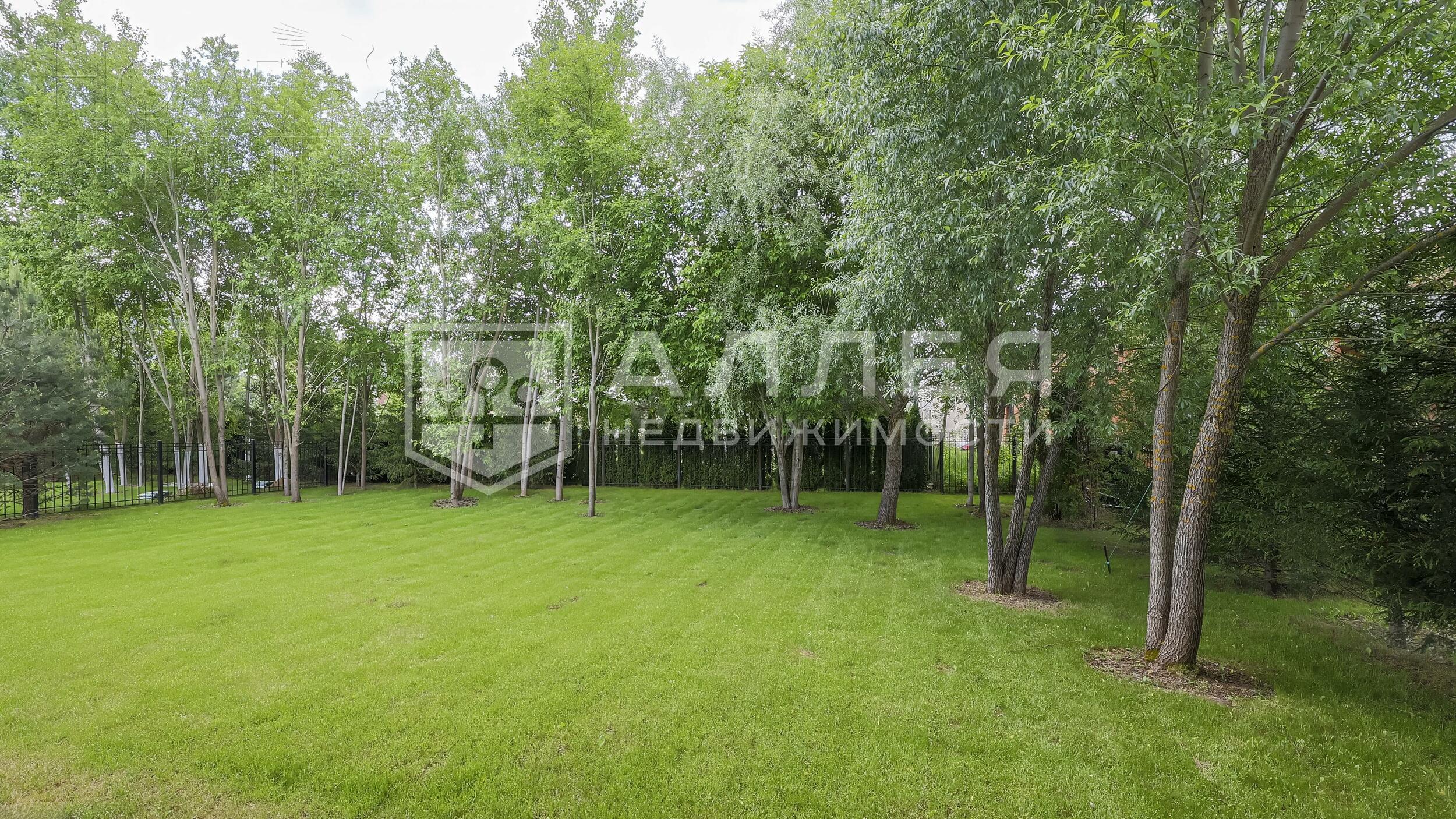 2-этажный коттедж 460 м² без отделки