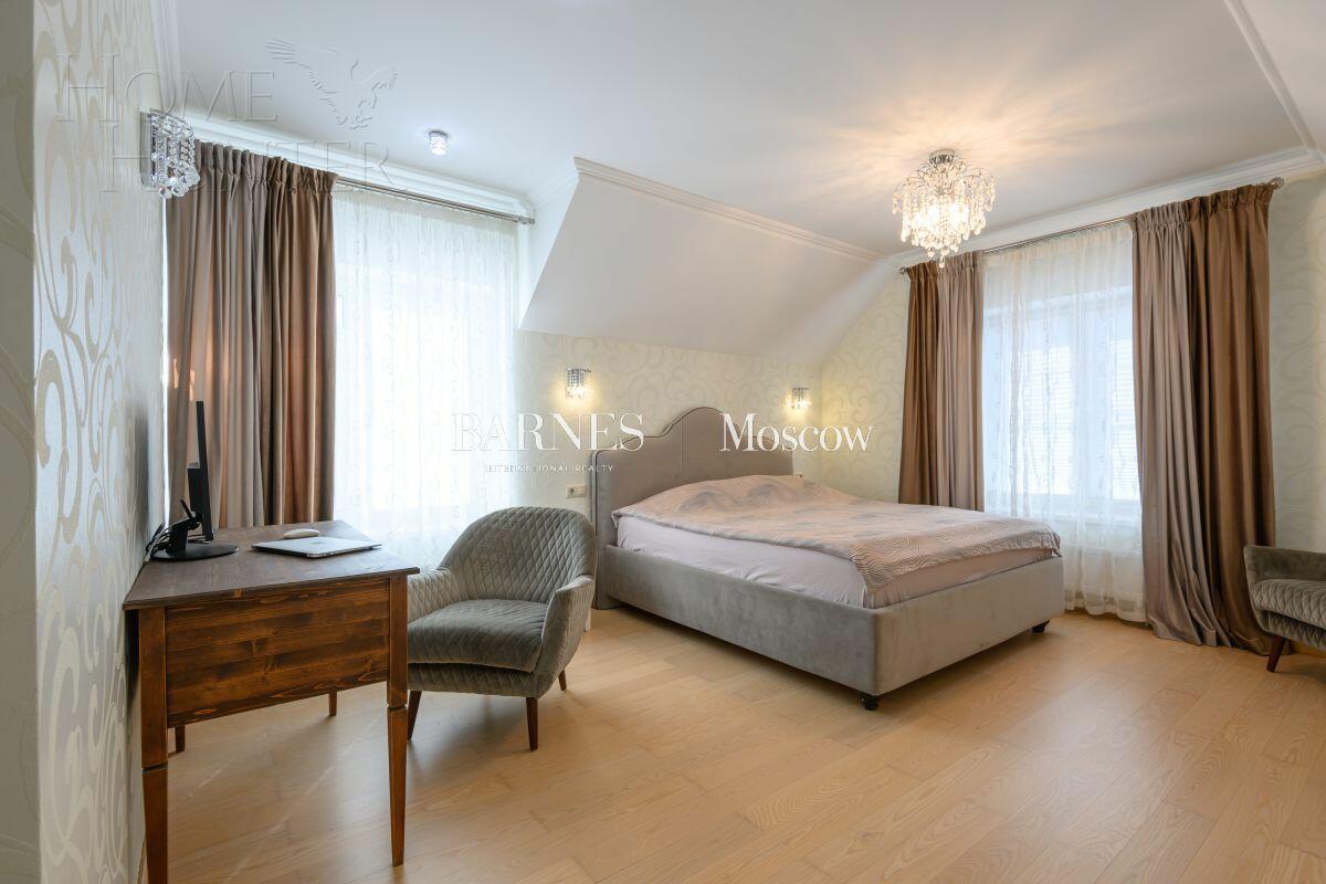 2-этажный коттедж 230 м² с отделкой