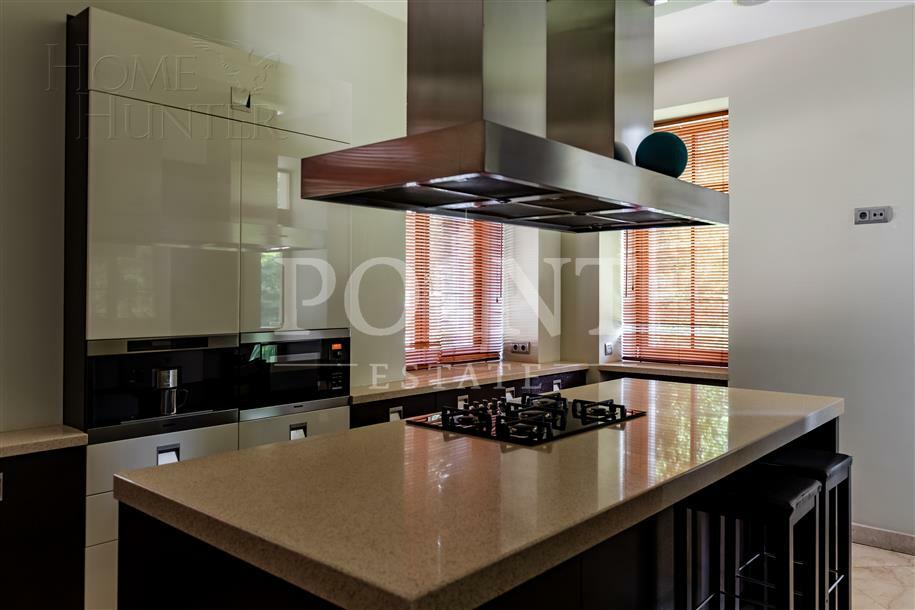 2-этажный коттедж 402.8 м² с отделкой