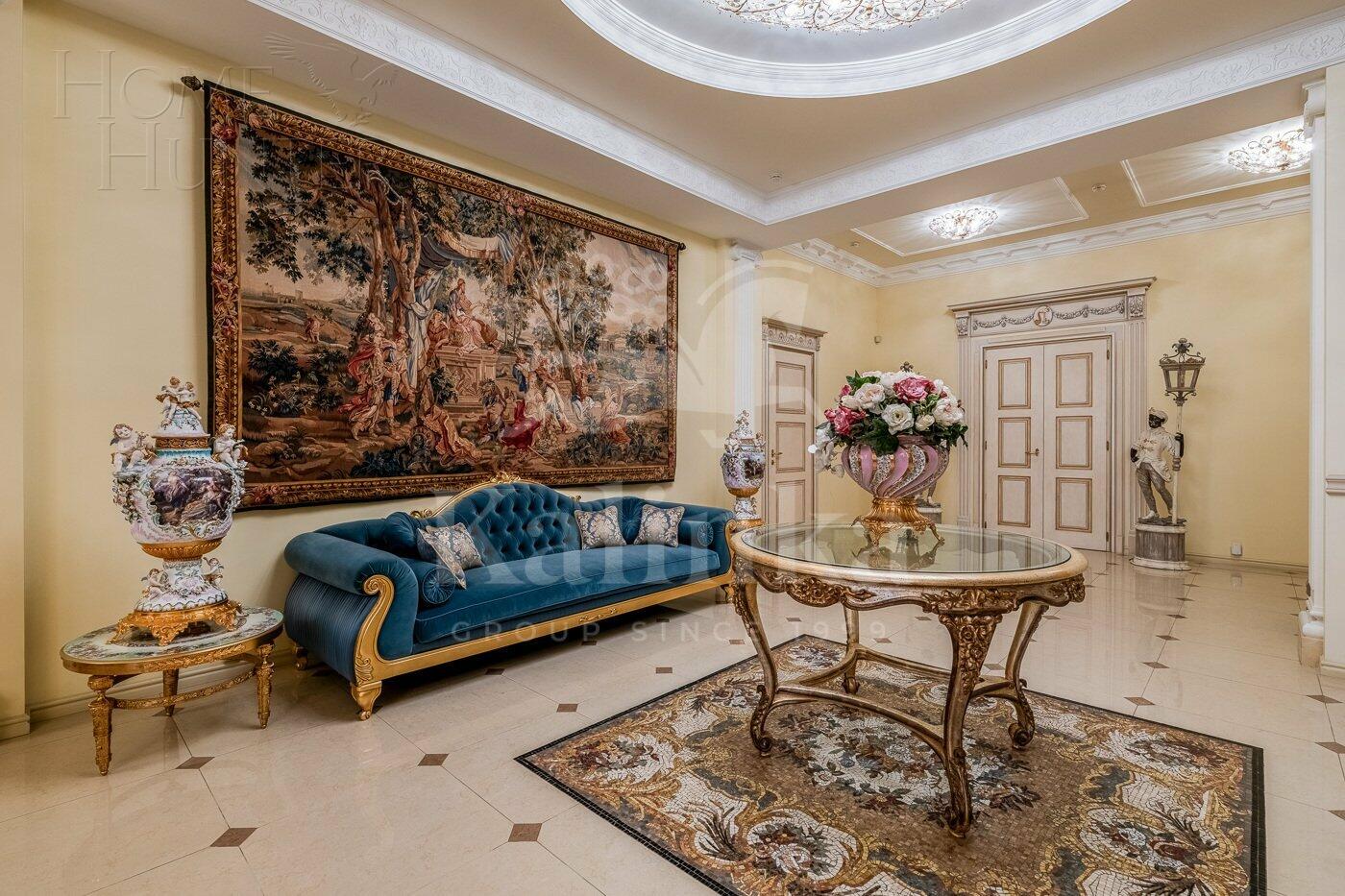 2-этажный коттедж 1 300 м² с отделкой