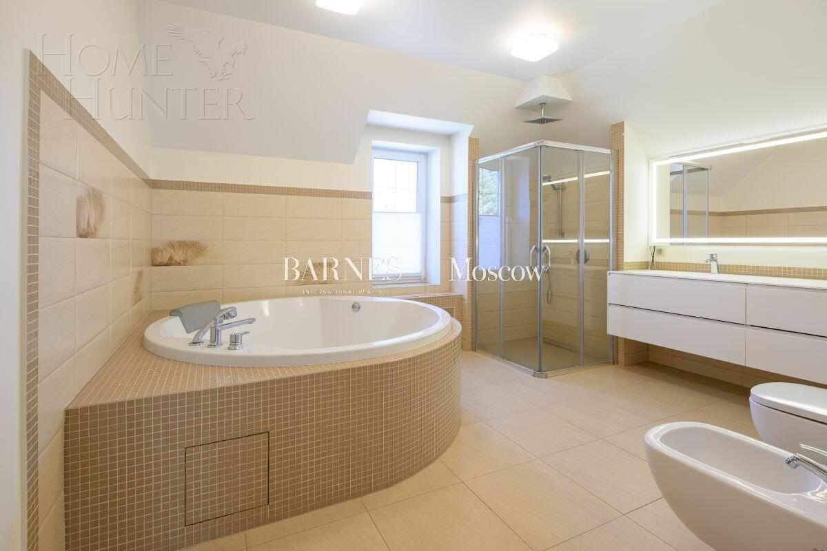 2-этажный коттедж 230 м² с отделкой