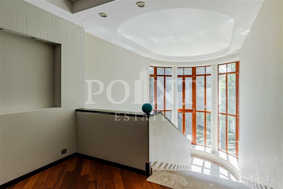 2-этажный коттедж 402.8 м² с отделкой