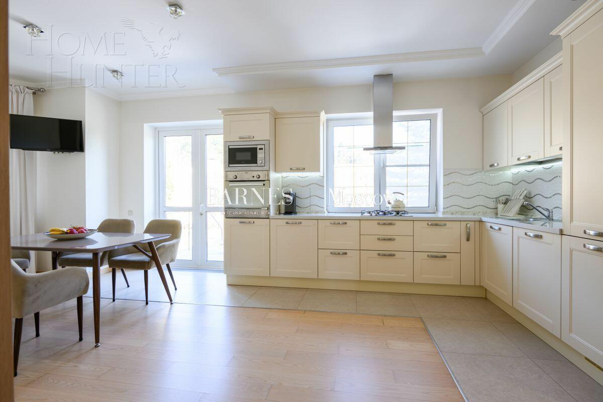 2-этажный коттедж 230 м² с отделкой