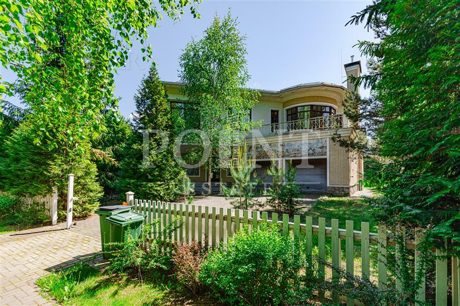 2-этажный коттедж 402.8 м² с отделкой