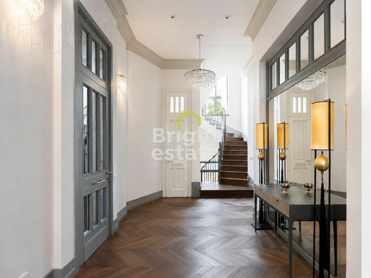2-этажный коттедж 730 м² с отделкой