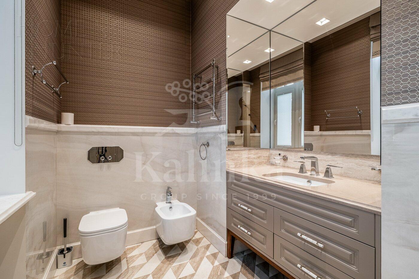2-этажный коттедж 1 646 м² с отделкой