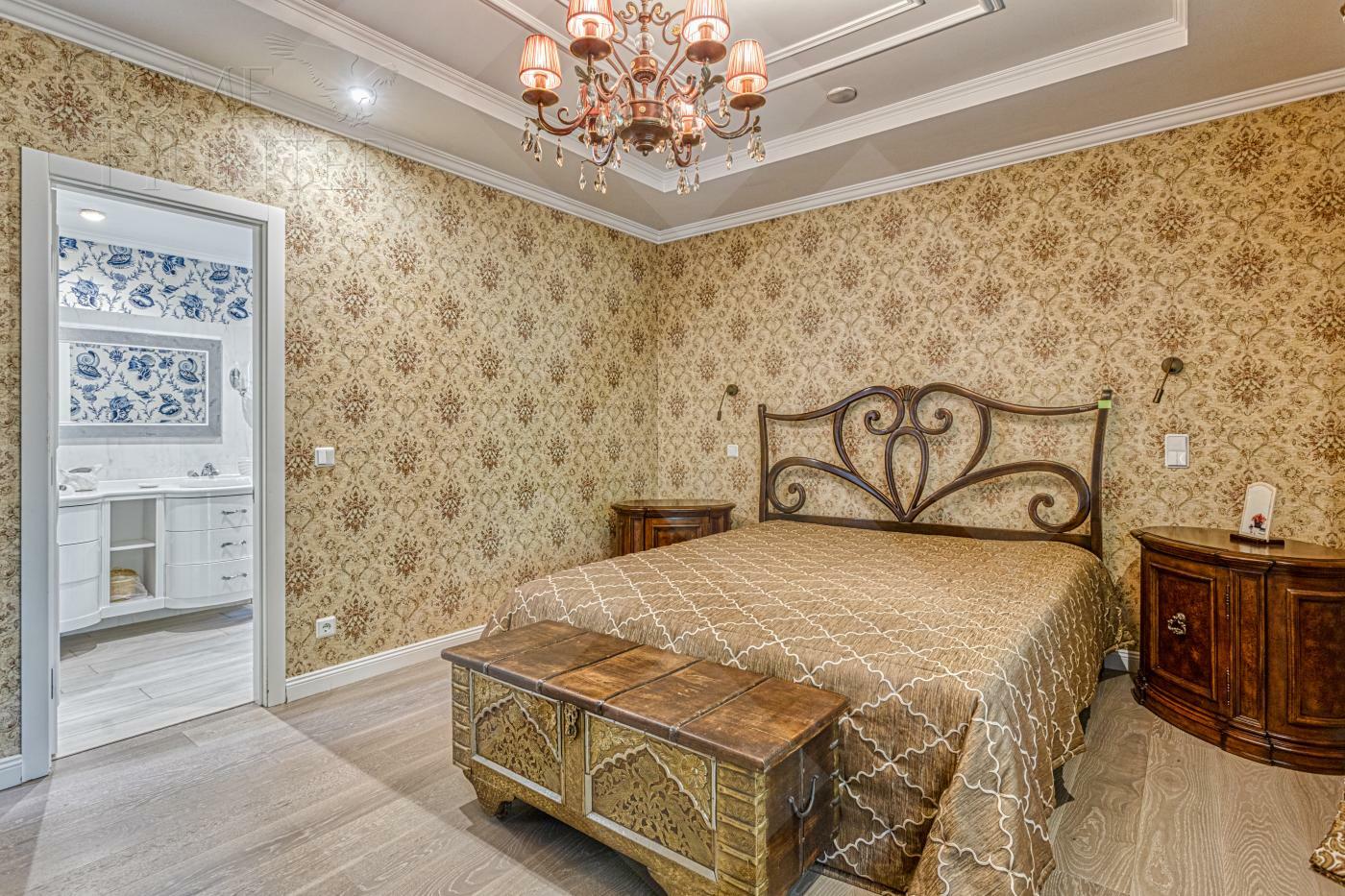 2-этажный коттедж 684.7 м² с отделкой
