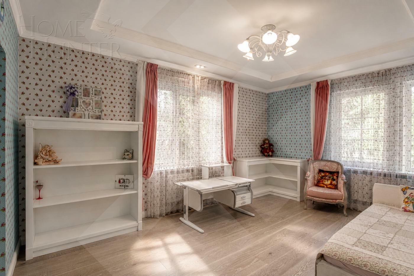 2-этажный коттедж 684.7 м² с отделкой