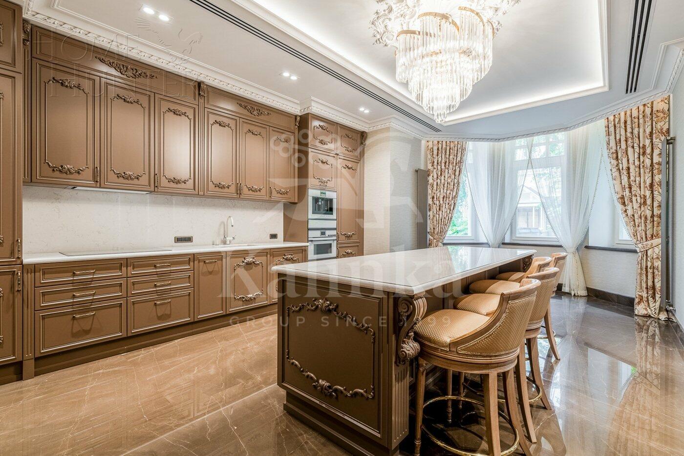 2-этажный коттедж 1 646 м² с отделкой