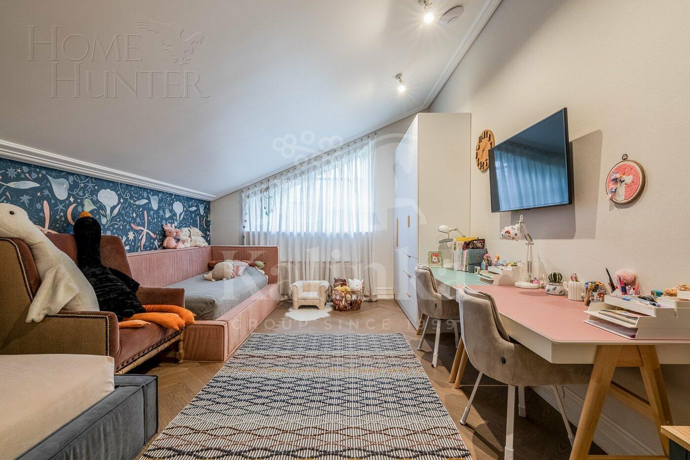 3-этажный коттедж 928.2 м² с отделкой