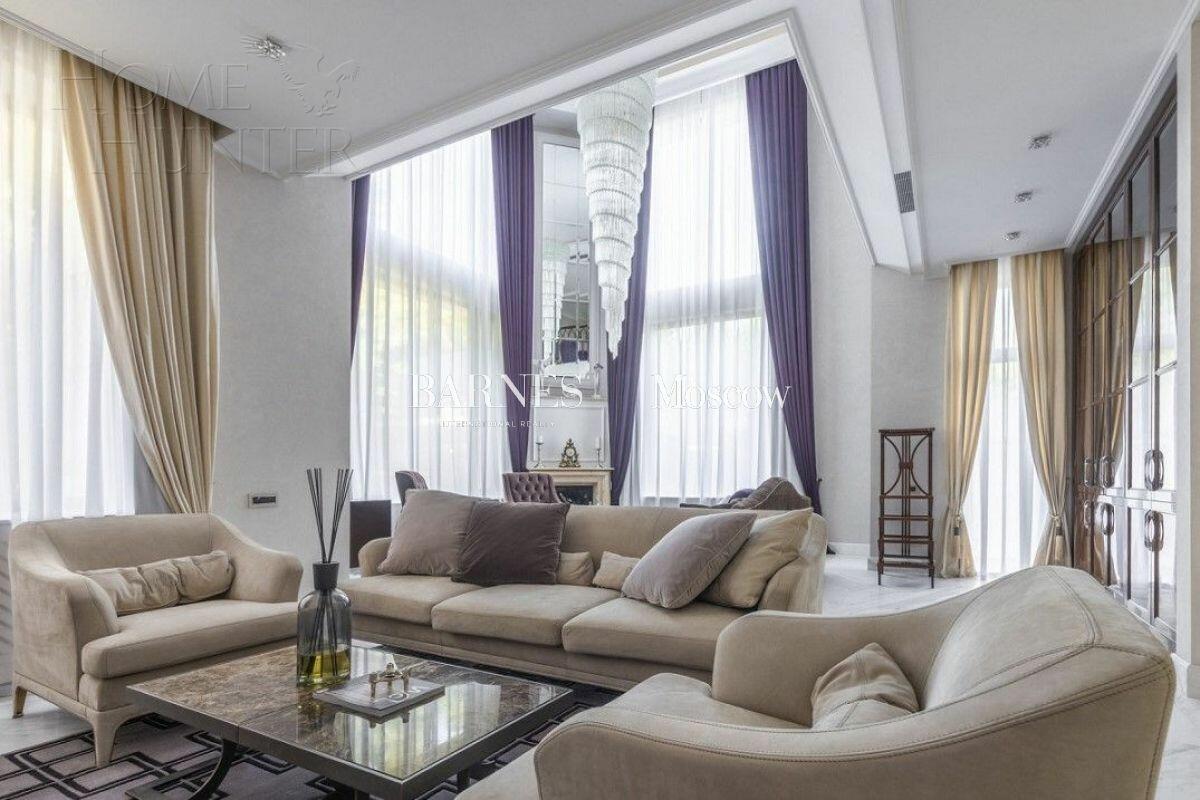 2-этажный коттедж 1 200 м² с отделкой