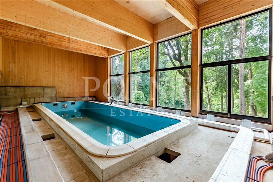 2-этажный коттедж 1 050 м² без отделки