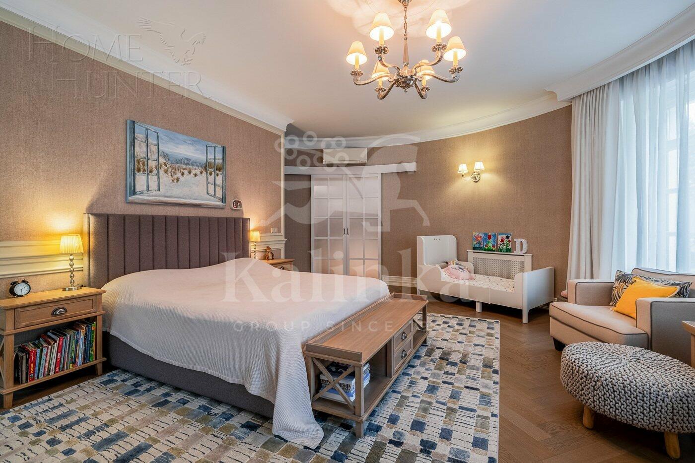 3-этажный коттедж 928.2 м² с отделкой