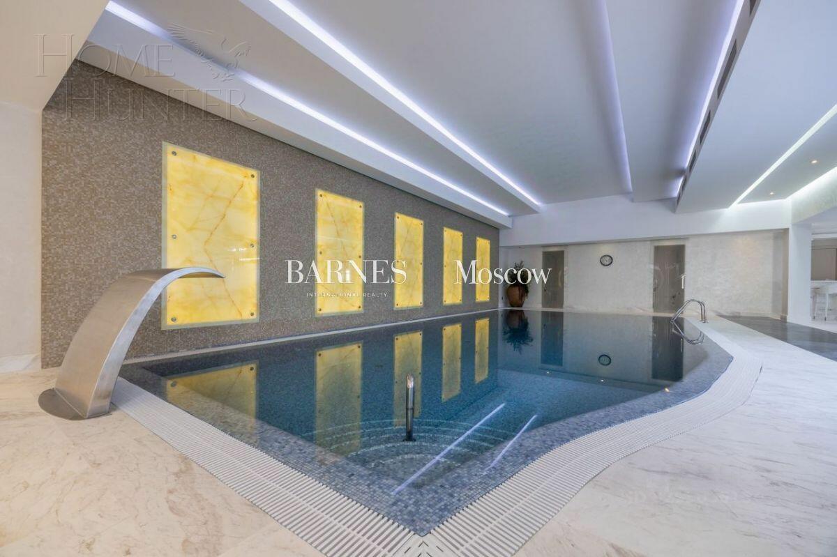 2-этажный коттедж 1 200 м² с отделкой