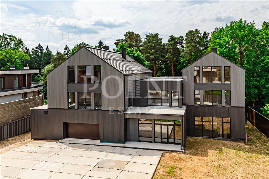 2-этажный коттедж 1 050 м² без отделки