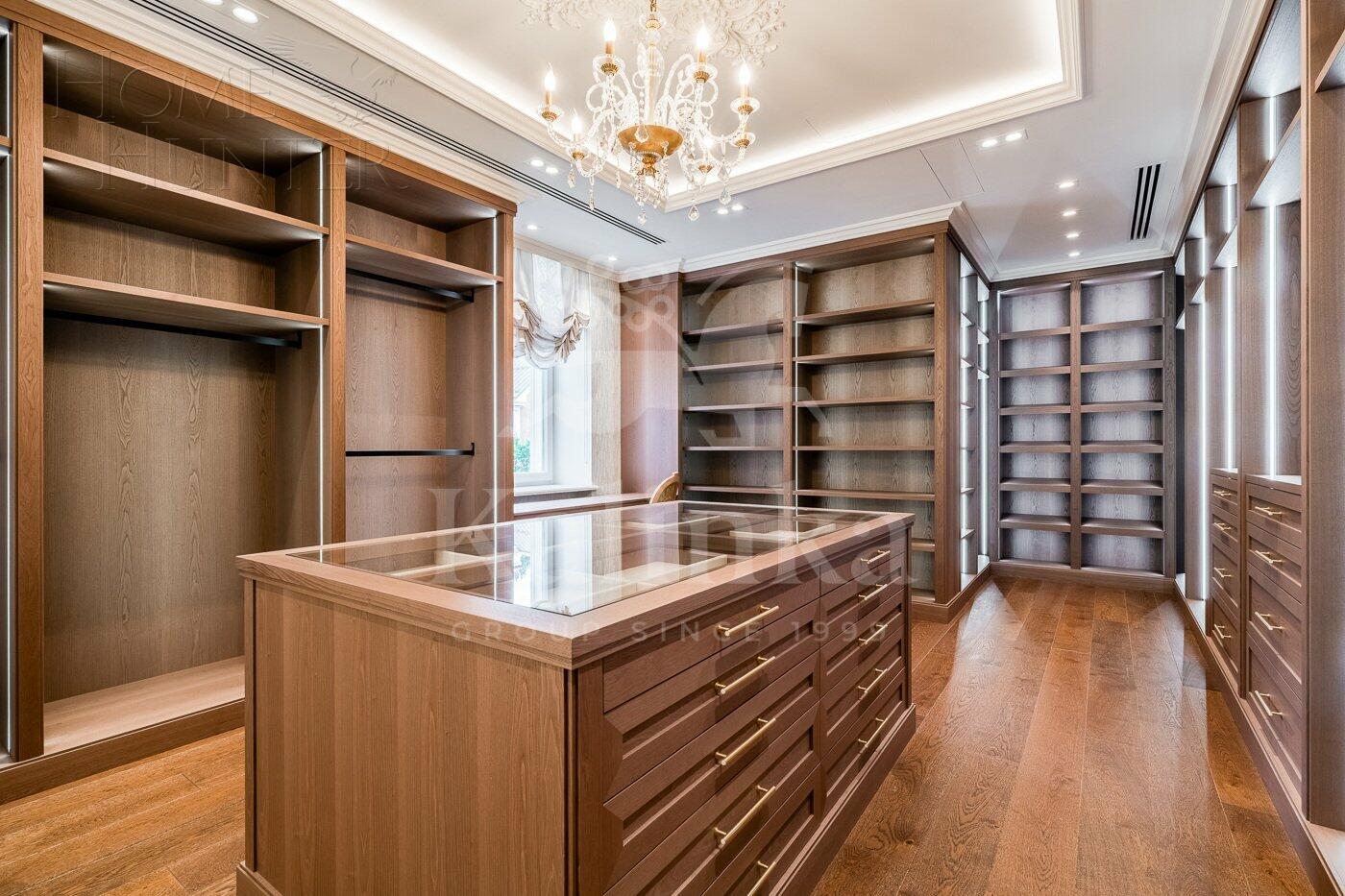 2-этажный коттедж 1 646 м² с отделкой
