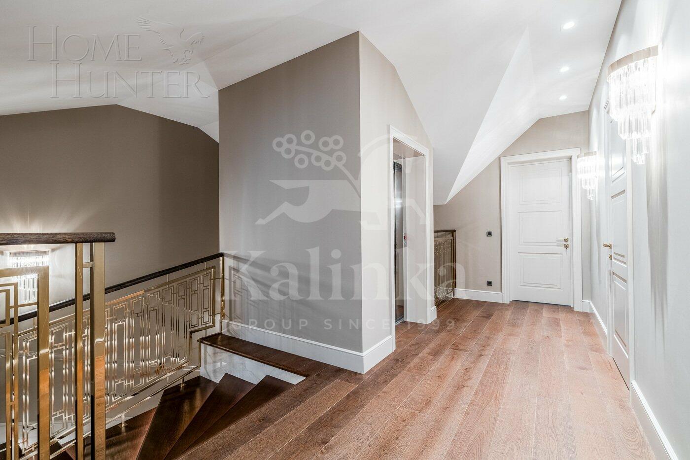 2-этажный коттедж 1 646 м² с отделкой