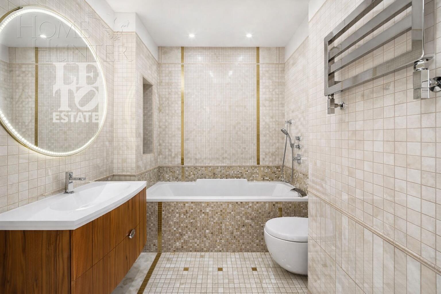 3-этажный коттедж 1 300 м² с отделкой