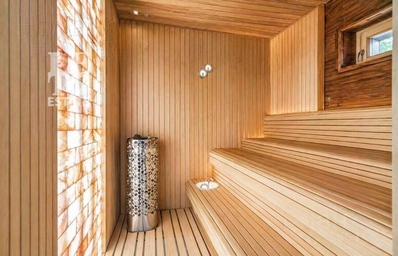 3-этажный коттедж 1 300 м² с отделкой