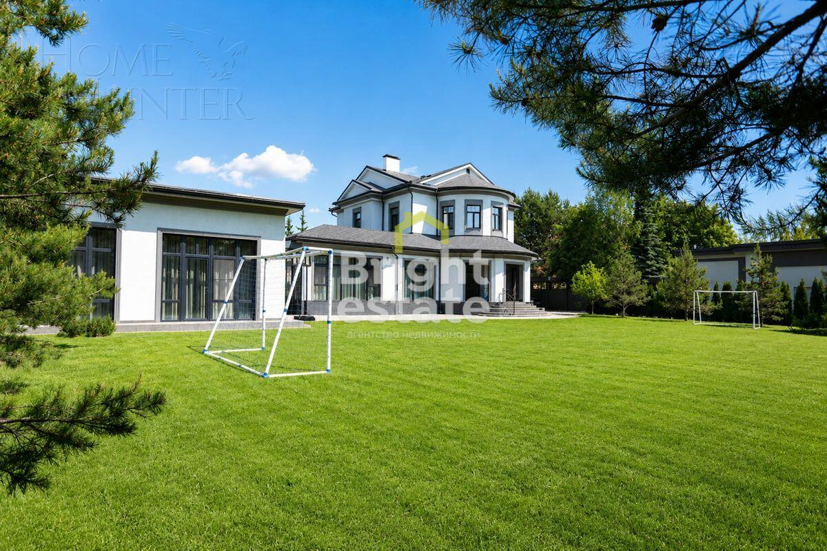 2-этажный коттедж 730 м² с отделкой