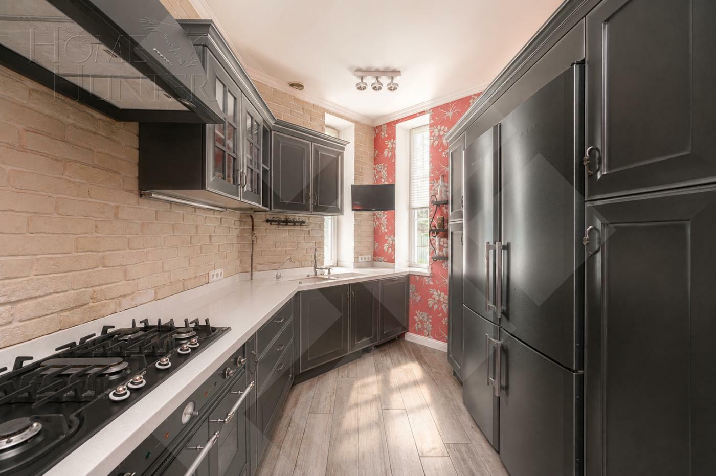 2-этажный коттедж 684.7 м² с отделкой