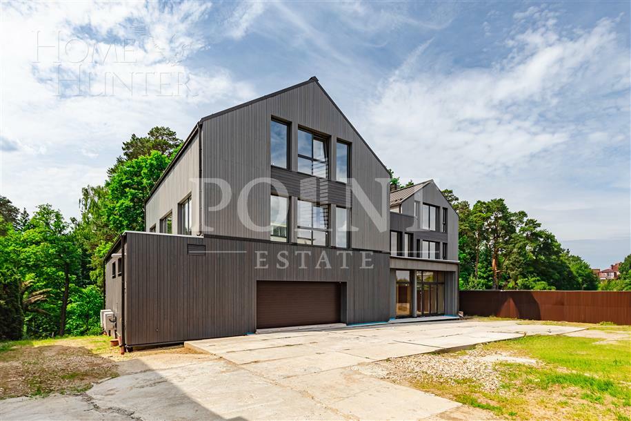 2-этажный коттедж 1 050 м² без отделки