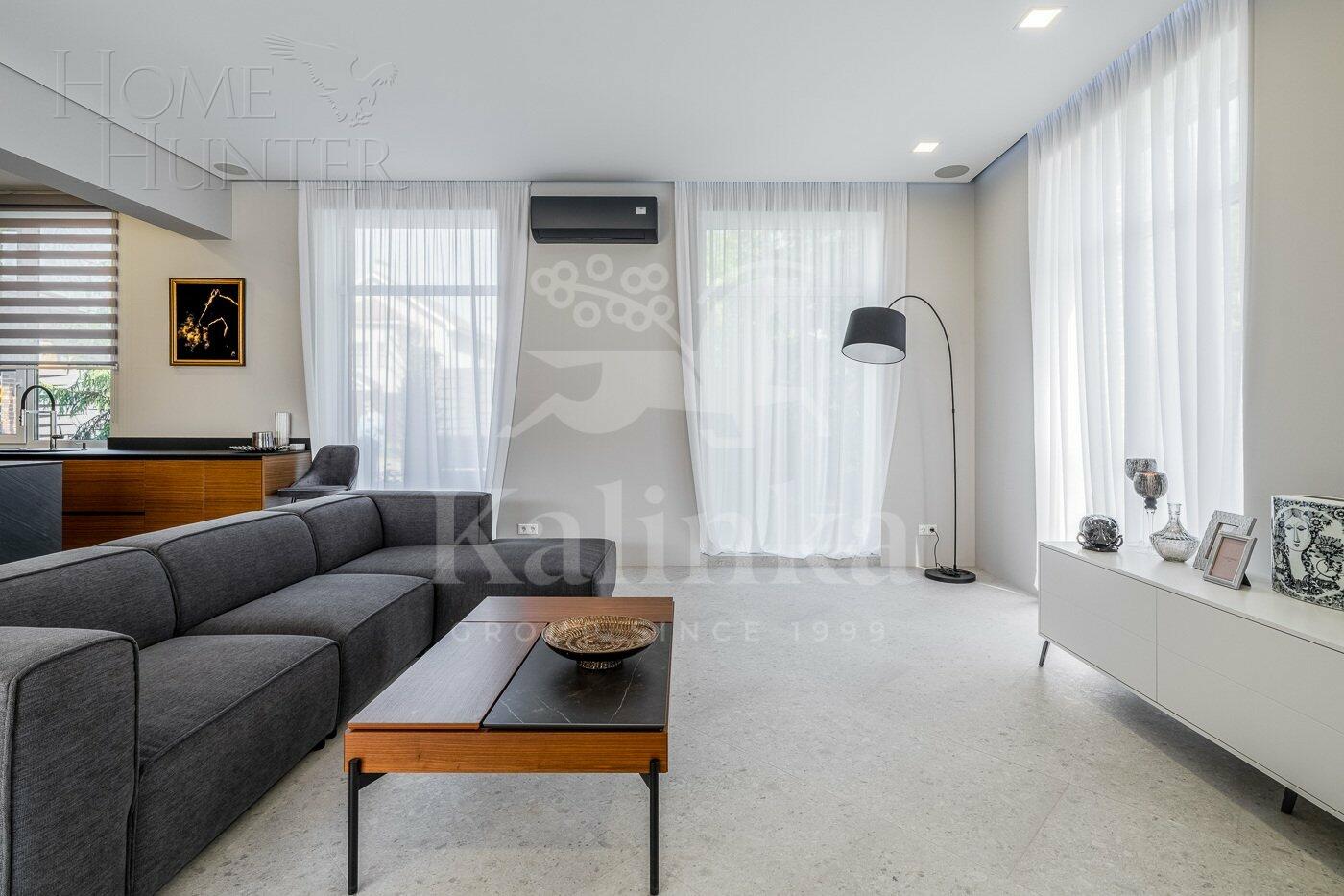 2-этажный коттедж 404.6 м² с отделкой