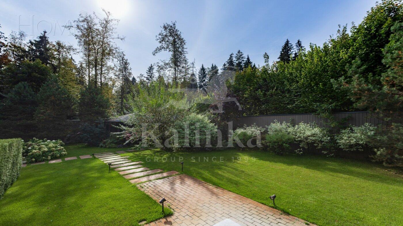 2-этажный коттедж 1 150 м² с отделкой